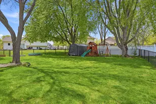 14740 Meadowood Dr, Savage, MN 55378 - Photo 43