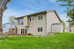 5679 Erik Ln, Shoreview, MN 55126 - Photo 27