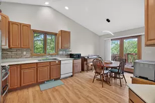 95 22nd St SW, Rochester, MN 55902 - Photo 5