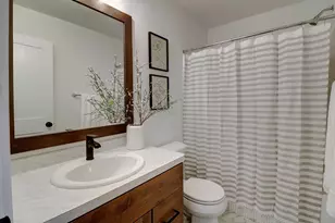 6826 Selkirk Dr S, Fargo, ND 58104 - Photo 9