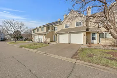 2270 Ranchview Lane N #39, Plymouth, MN 55447 - Photo 3
