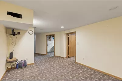 708 Wisconsin Avenue SE, Staples, MN 56479 - Photo 17