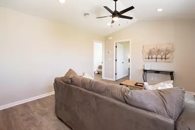 3109 Scotch Lane, Mankato, MN 56001 - Photo 3