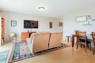 4290 Estate Dr S, Fargo, ND 58104 - Photo 5