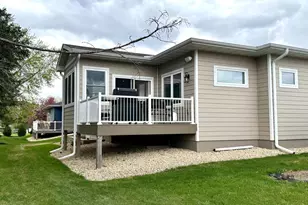 704 Maple Pl, Northfield, MN 55057 - Photo 5