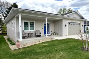 704 Maple Pl, Northfield, MN 55057 - Photo 3