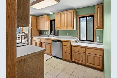 620 12th Street N, Moorhead, MN 56560 - Photo 7