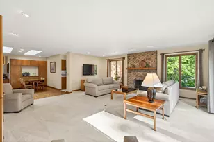 4900 Larson Rd, Shoreview, MN 55126 - Photo 15
