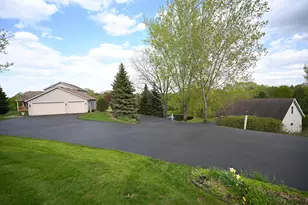 20247 Lake Ridge Dr, Prior Lake, MN 55372 - Photo 3
