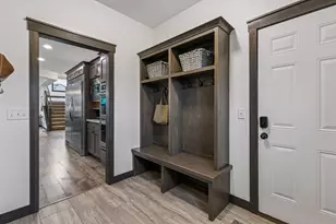 19934 Hiawatha Ct, Lakeville, MN 55044 - Photo 27