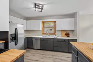 13916 York Ave S, Burnsville, MN 55337 - Photo 17