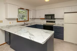 1811 43rd St NW, Rochester, MN 55901 - Photo 9