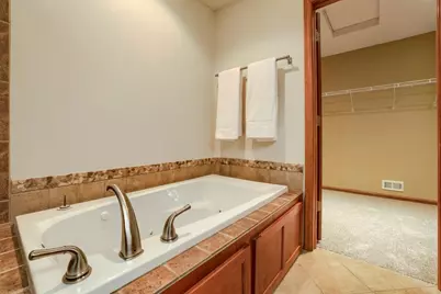 1598 Summit Shores Circle, Burnsville, MN 55306 - Photo 21