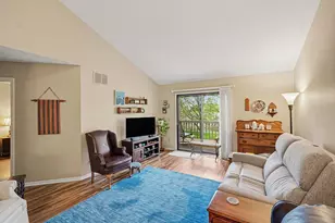 4555 Niagara Ln N, Plymouth, MN 55446 - Photo 5