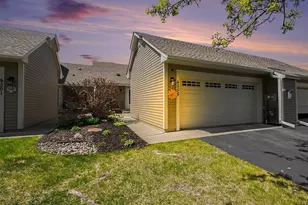 4555 Niagara Ln N, Plymouth, MN 55446 - Photo 1