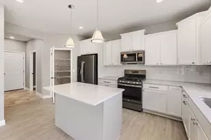 5055 Greenwood Ln, Rockford, MN 55373 - Photo 7