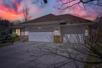 2334 Manuela Drive, Chaska, MN 55318 - Photo 29