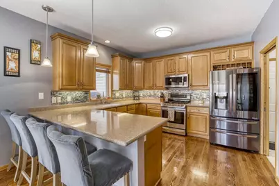 2334 Manuela Drive, Chaska, MN 55318 - Photo 9