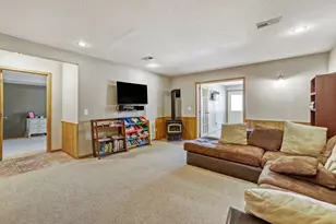 2334 Manuela Dr, Chaska, MN 55318 - Photo 17