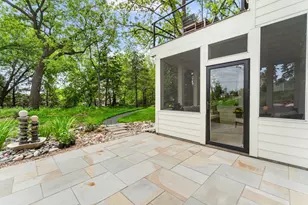 10821 Blossom Rd, Eden Prairie, MN 55347 - Photo 37