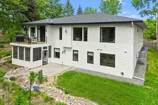 10821 Blossom Rd, Eden Prairie, MN 55347 - Photo 41