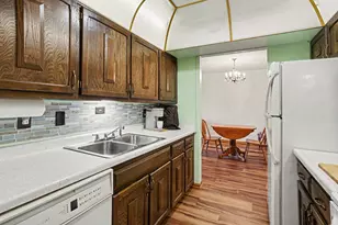 2700 Oxford St N, Roseville, MN 55113 - Photo 3