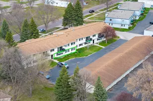 3301 Cherry Ln N, Fargo, ND 58102 - Photo 15