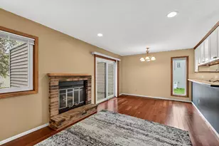 40 Elton Ridge Ct NW, Rochester, MN 55901 - Photo 3