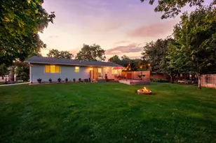 16620 N Hillcrest Ct, Eden Prairie, MN 55346 - Photo 3