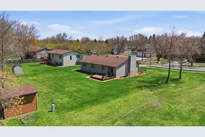 1619 38th Avenue S, Fargo, ND 58104 - Photo 43