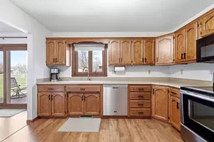 1619 38th Ave S, Fargo, ND 58104 - Photo 11