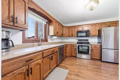 1619 38th Avenue S, Fargo, ND 58104 - Photo 13