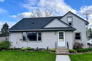 225 4th St SW, Pine Island, MN 55963 - Photo 1