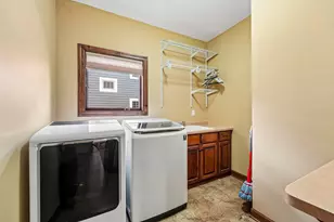 18658 Ponderosa Ct, Eden Prairie, MN 55347 - Photo 23