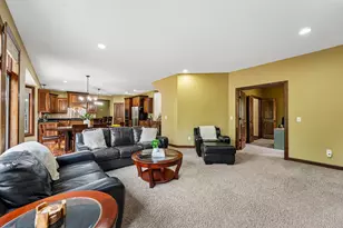 18658 Ponderosa Ct, Eden Prairie, MN 55347 - Photo 19