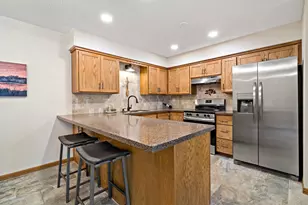 9031 Magnolia Ln N, Maple Grove, MN 55369 - Photo 7