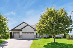 10627 Colorado Ave N, Brooklyn Park, MN 55443 - Photo 3