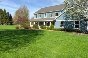 5823 Summit Ln NE, Rochester, MN 55906 - Photo 3