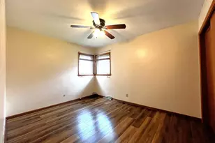 1069 15th St, Granite Falls, MN 56241 - Photo 9