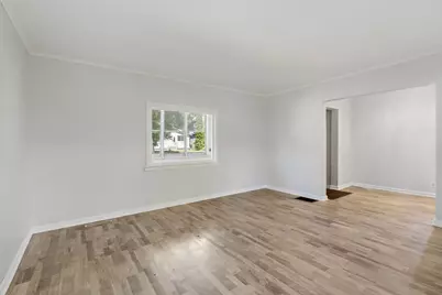 220 Sidney Street E, Saint Paul, MN 55107 - Photo 9
