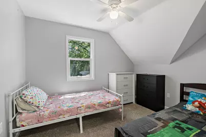 220 Sidney Street E, Saint Paul, MN 55107 - Photo 27