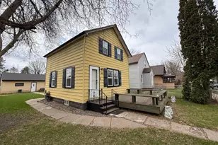 209 W Howard Ave, Keewatin, MN 55753 - Photo 3