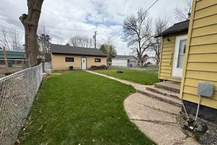 209 W Howard Ave, Keewatin, MN 55753 - Photo 11