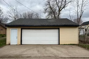 209 W Howard Ave, Keewatin, MN 55753 - Photo 13