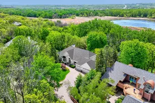 7170 Kenmare Dr, Bloomington, MN 55438 - Photo 55