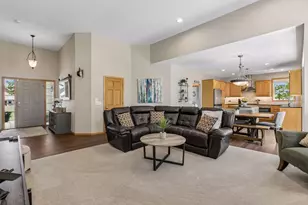4985 Pine Ln, Eagan, MN 55123 - Photo 13