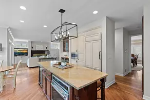 11421 Bluestem Ln, Eden Prairie, MN 55347 - Photo 9