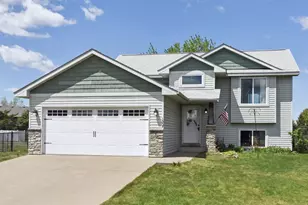 1307 Osprey Ct, New Richmond, WI 54017 - Photo 1