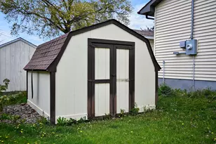 205 Whitten St, Winona, MN 55987 - Photo 23