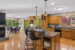 4669 Mackubin St, Shoreview, MN 55126 - Photo 9